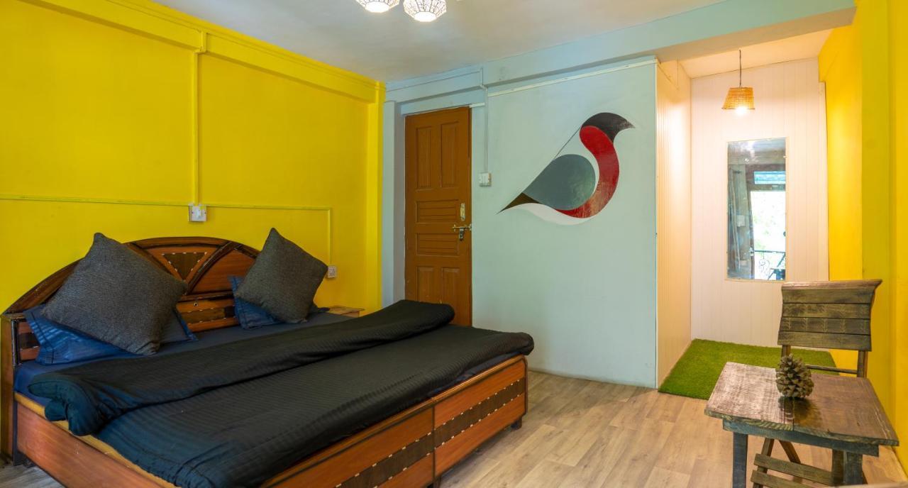 Whoopers Hostel Tosh Dış mekan fotoğraf