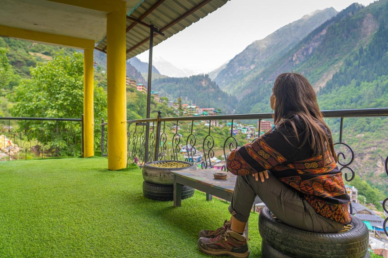 Whoopers Hostel Tosh Dış mekan fotoğraf