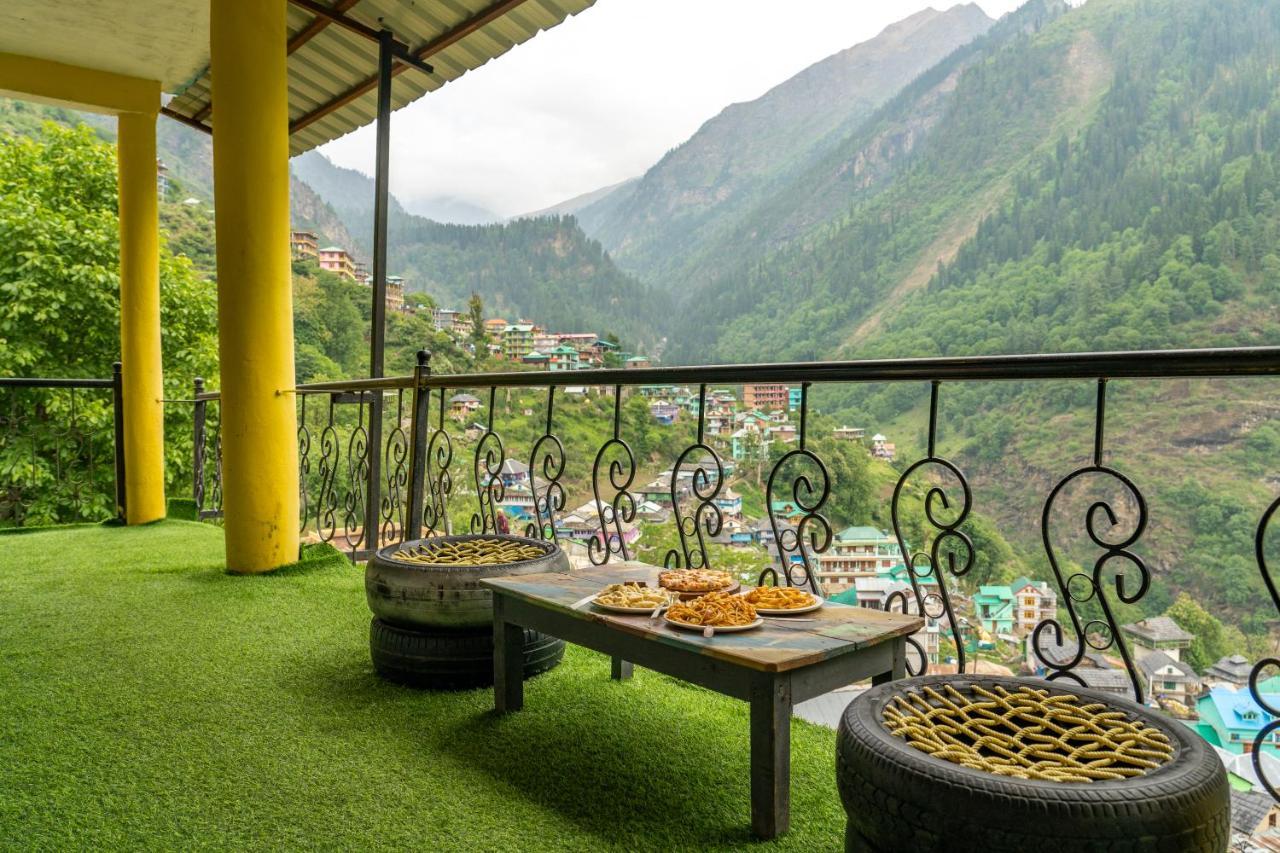 Whoopers Hostel Tosh Dış mekan fotoğraf